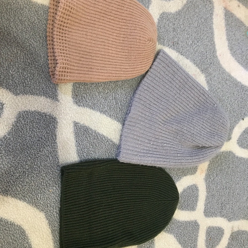 Hat bundle - Picture 2 of 4